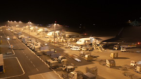 Flughafen nachts